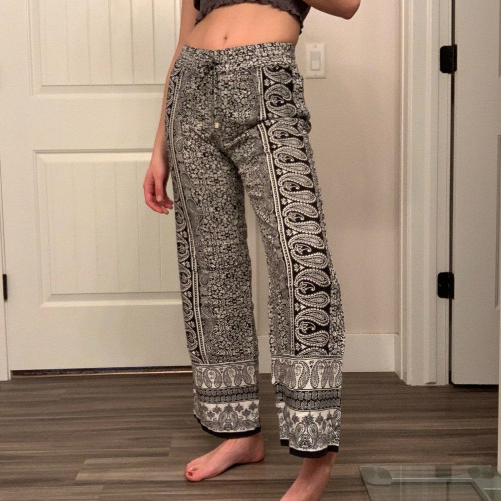 Flowy Drawstring Pants 🖤